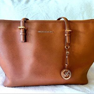 Michael Kor tote in tan leather